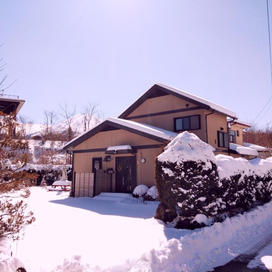富士の樱house 宝栄 Villa ฟูจิคาวากุจิโกะ ภายนอก รูปภาพ